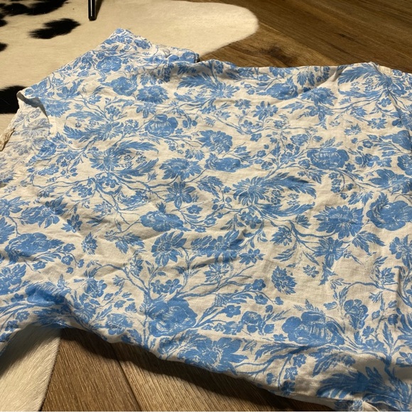Bellambra Blue & White Floral 100% Linen Top - Picture 7 of 8